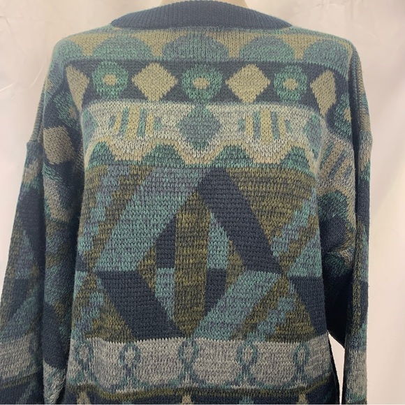 Vintage Geometric Sweater - Picture 3 of 8